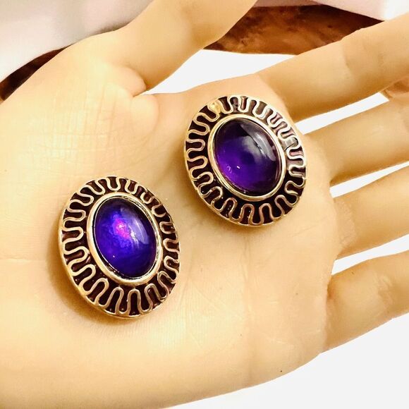Vintage Galleria Gripoix Earrings Clip On Purple Glass Enamel Gold Oval 4624 - Picture 4 of 11